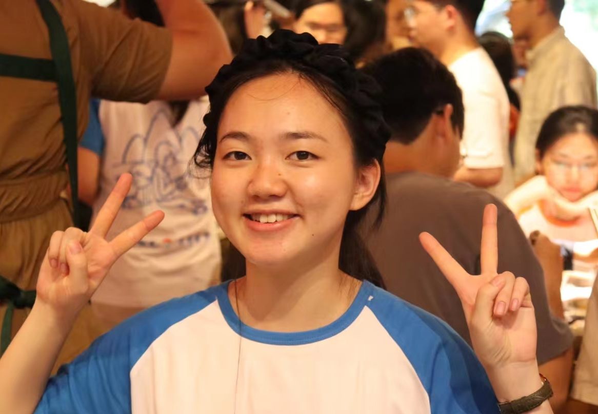 朱墨Helen的童年留影